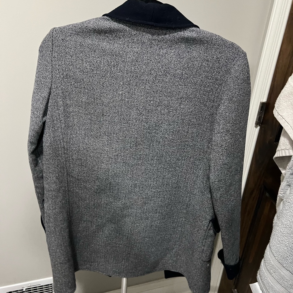 Tahari Blazer